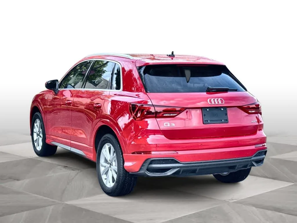 2025 Audi Q3 S line Premium Plus photo 6