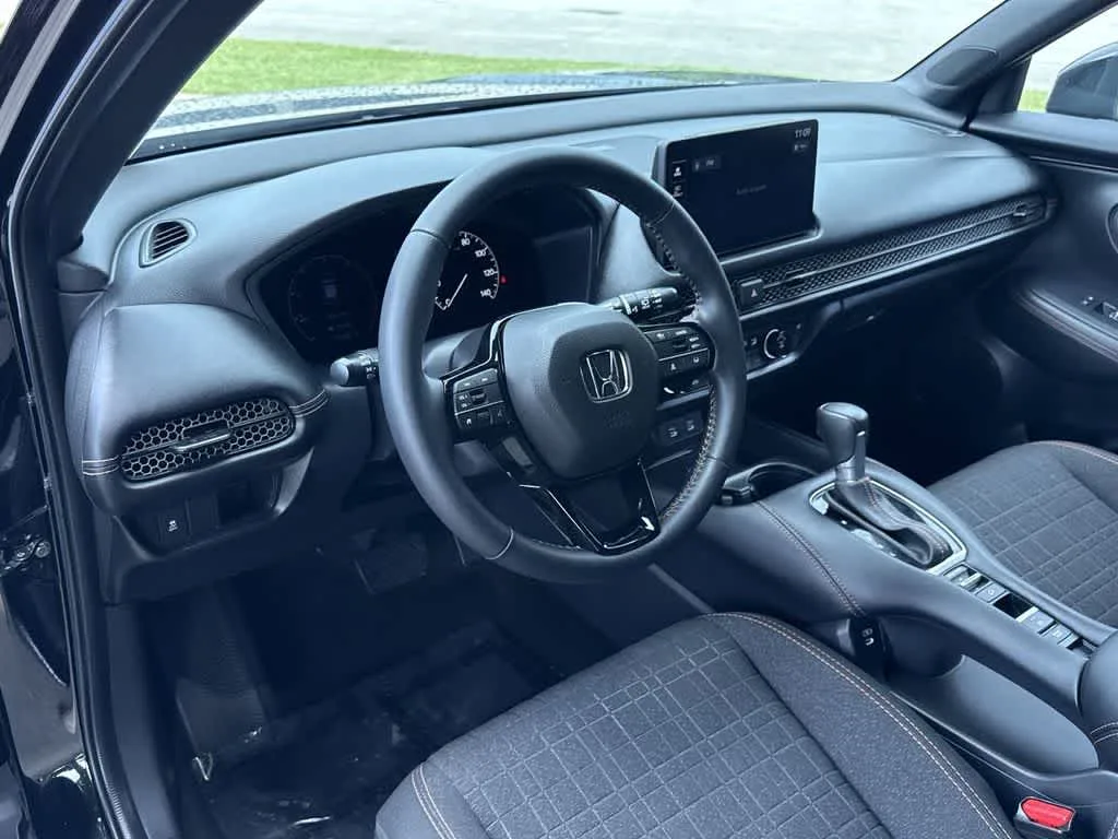 2026 Honda HR-V Sport photo 12