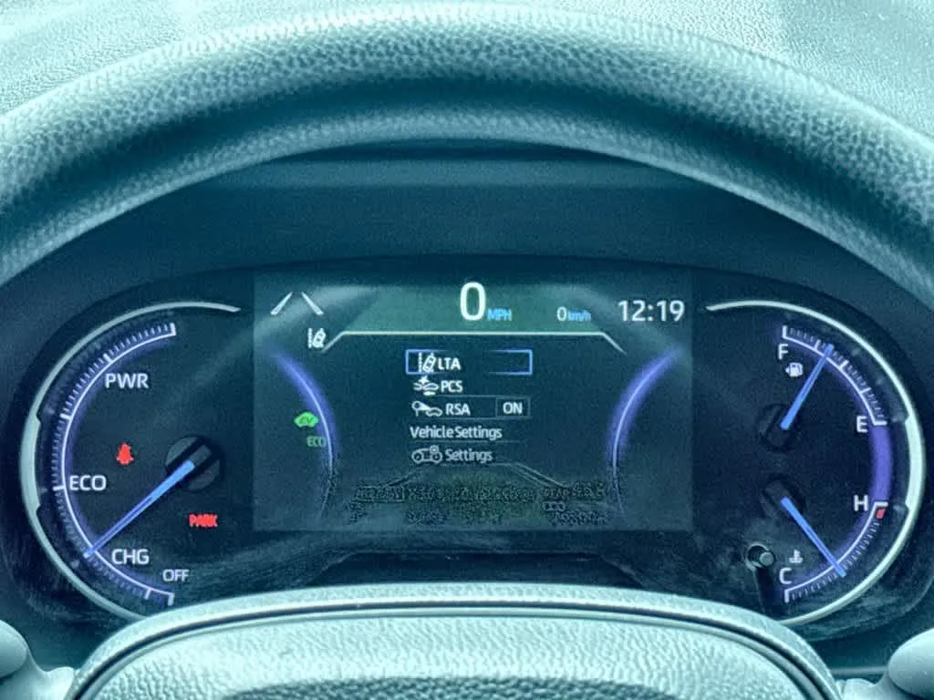 2024 Toyota RAV4 Hybrid LE photo 16