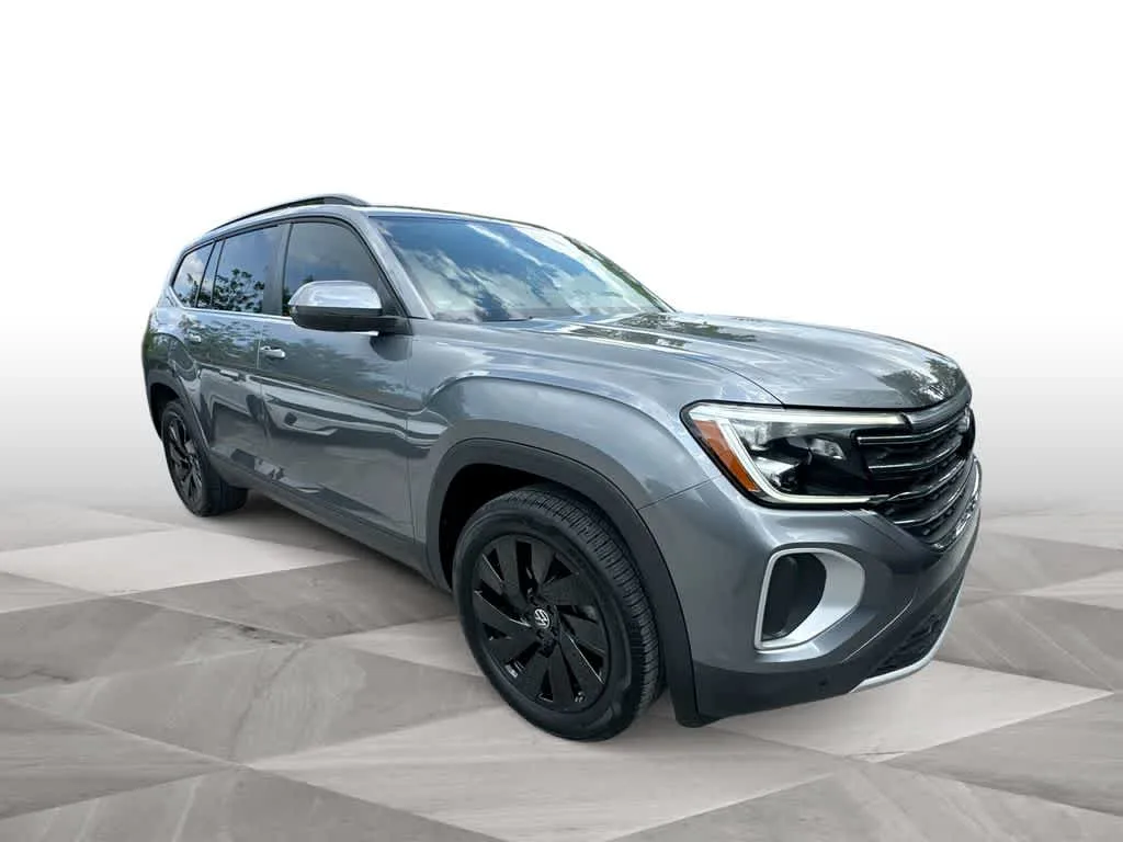 2024 Volkswagen Atlas 2.0T SE w/Technology photo 2