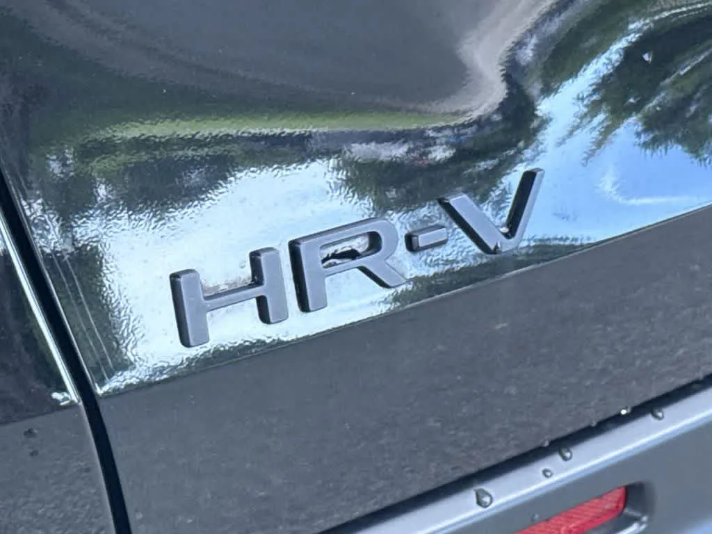 2026 Honda HR-V Sport photo 9