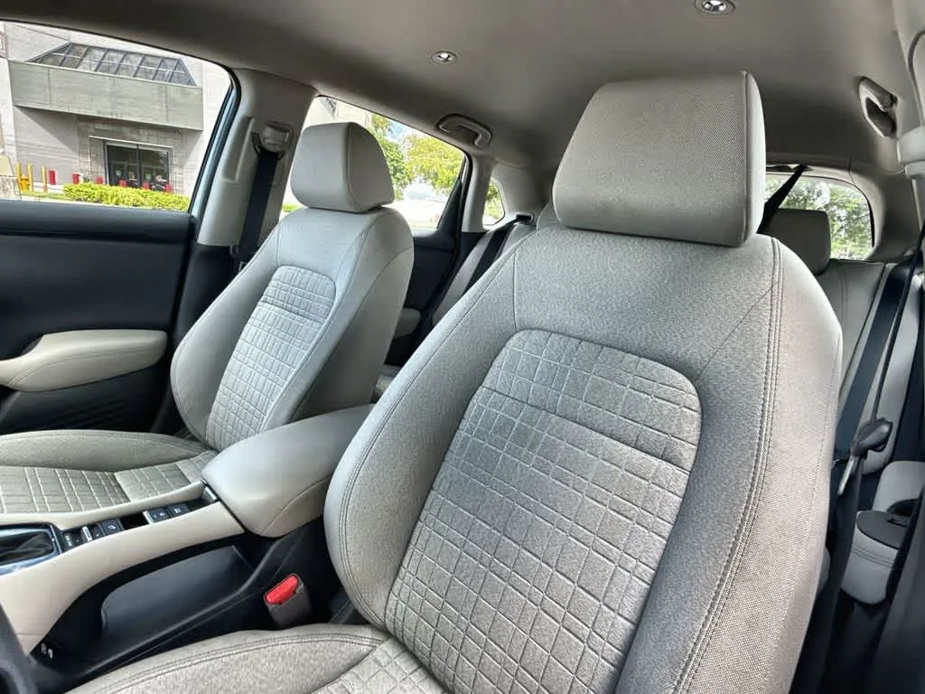 2024 Honda HR-V LX photo 14