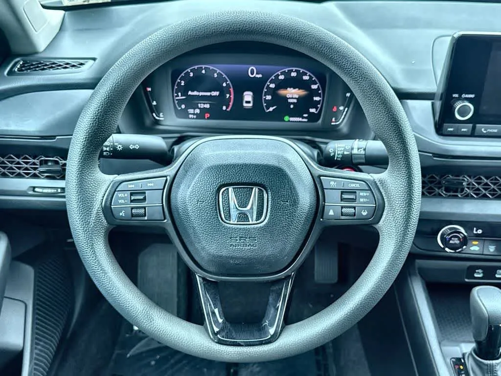 2025 Honda Accord LX photo 15