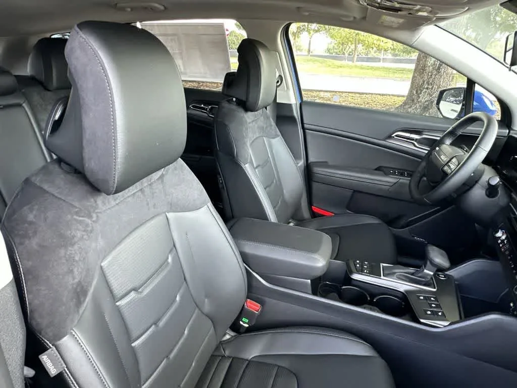 2026 Kia Sportage SX-Prestige photo 27