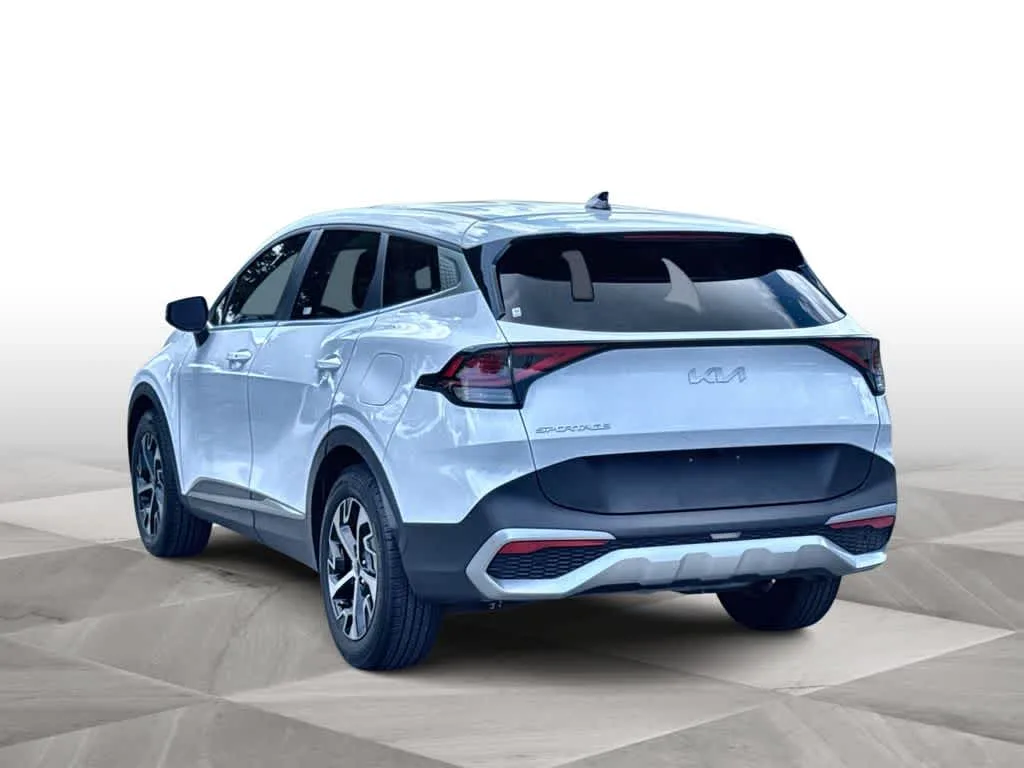 2025 Kia Sportage EX photo 6