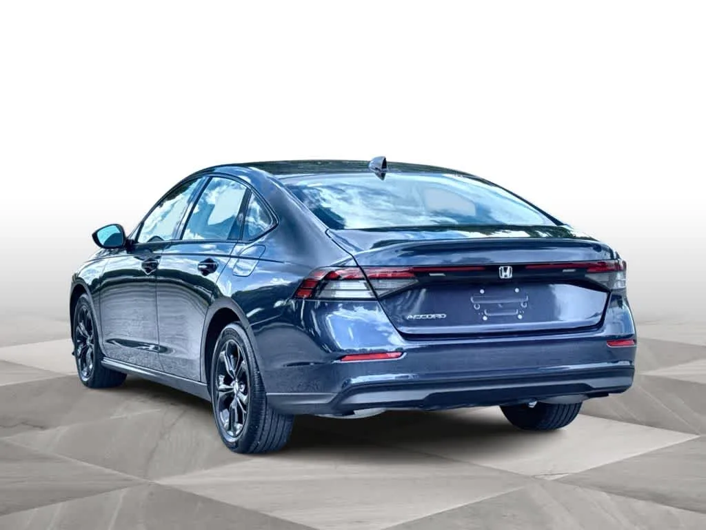 2025 Honda Accord SE photo 6