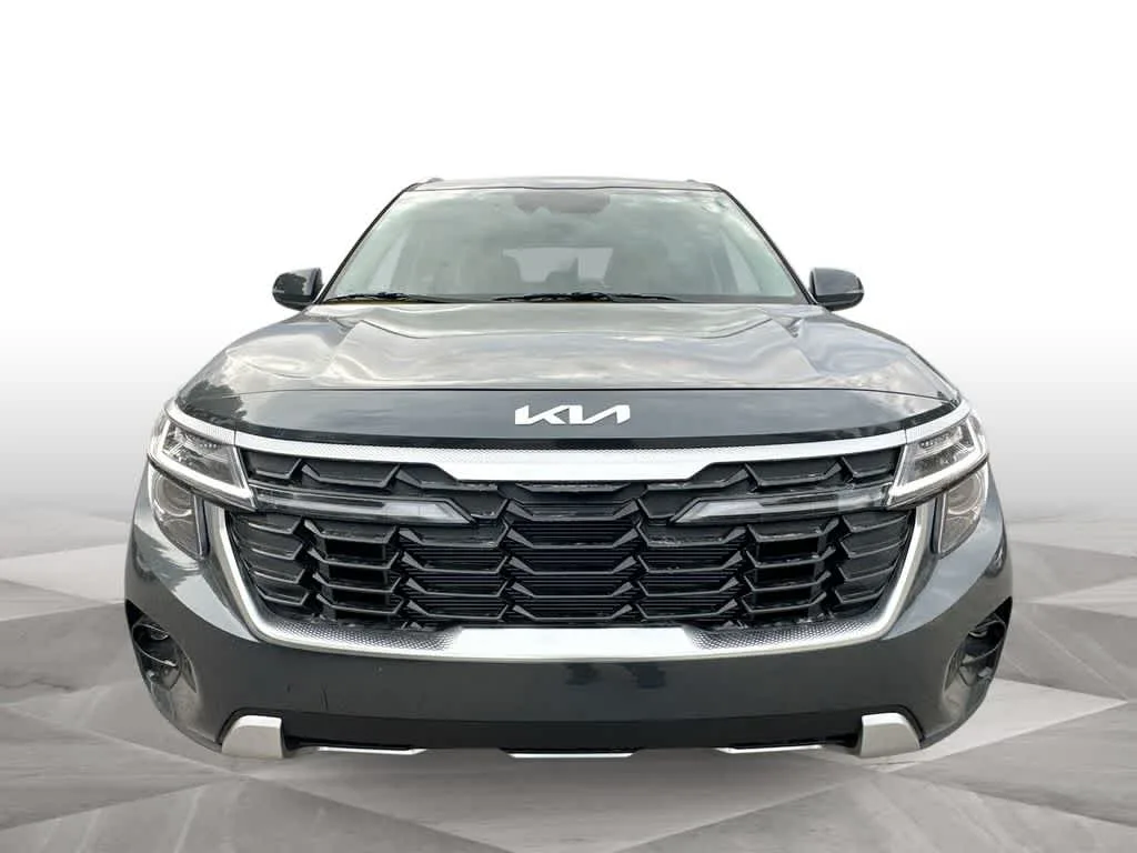 2026 Kia Seltos EX photo 3
