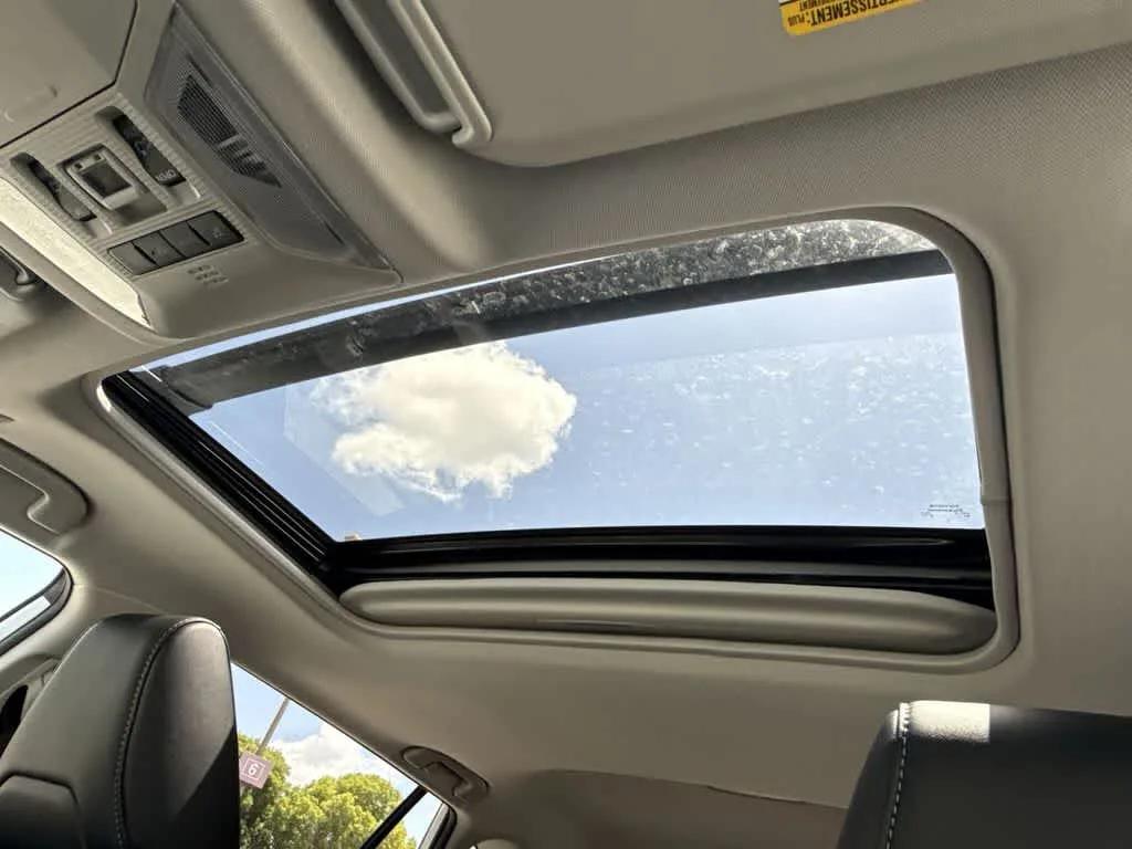 2025 Toyota RAV4 XLE Premium photo 17