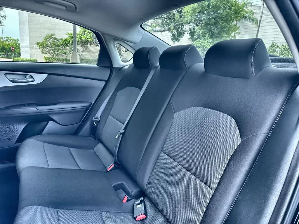 2024 Kia Forte LXS photo 22