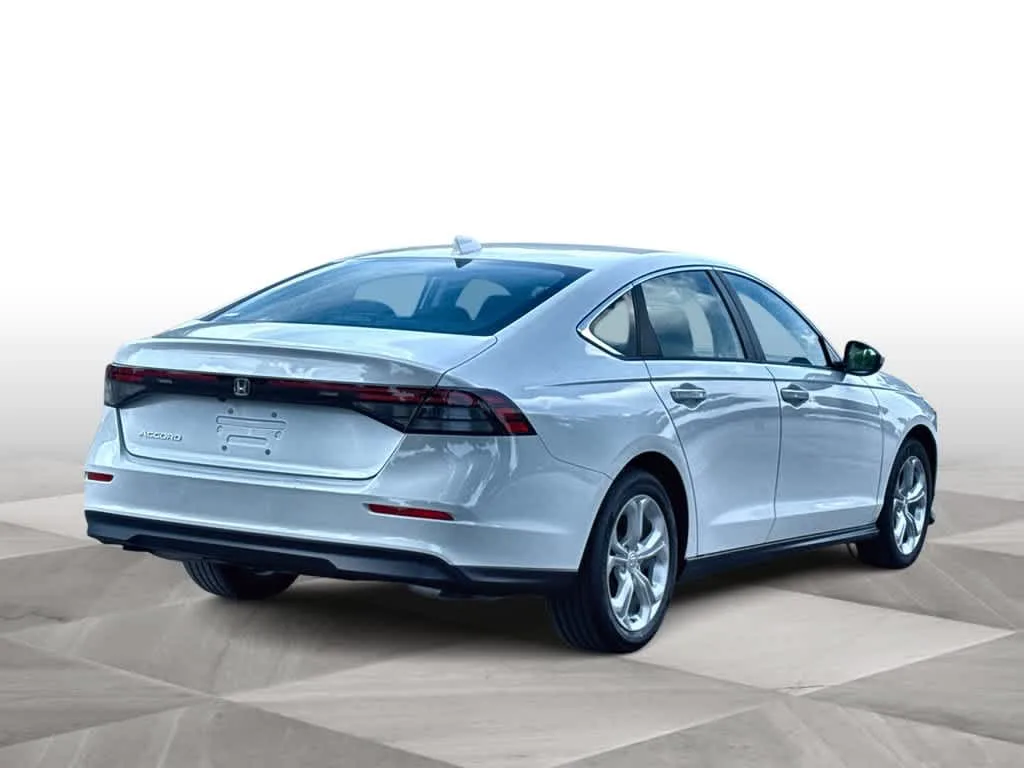 2024 Honda Accord LX photo 8