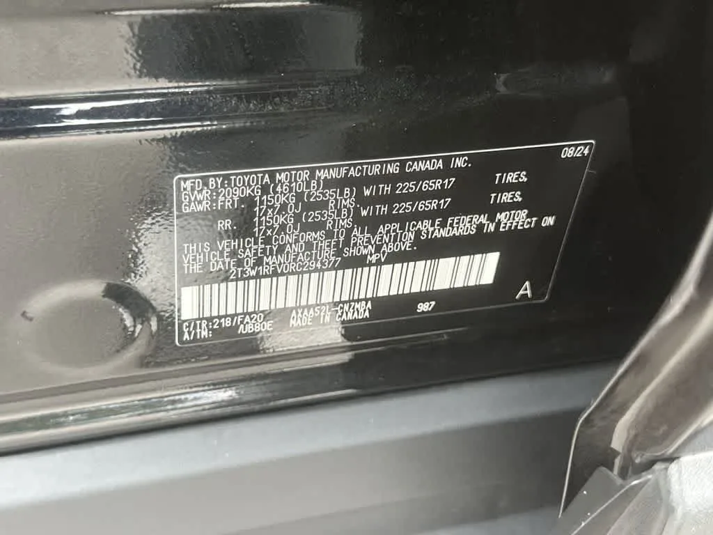 2024 Toyota RAV4 XLE photo 18