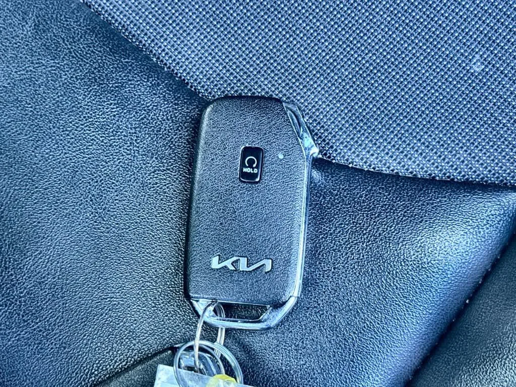 2024 Kia K5 GT-Line photo 28