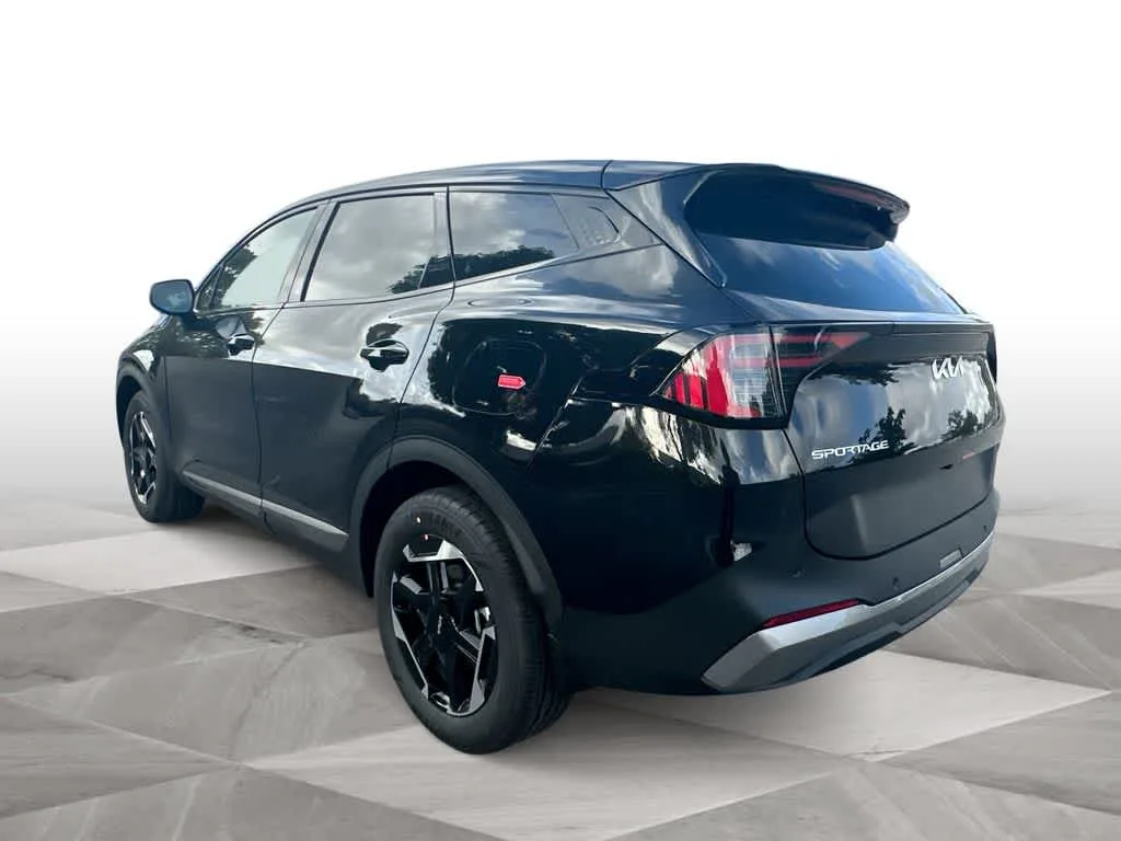 2026 Kia Sportage Hybrid S photo 6