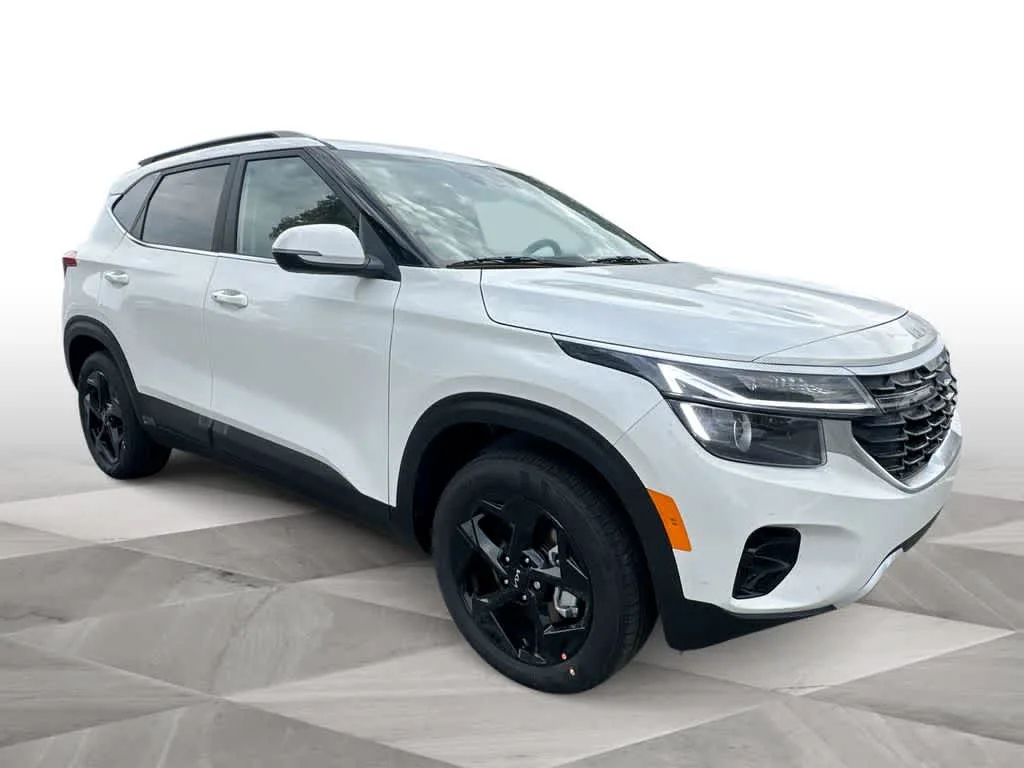2026 Kia Seltos EX photo 2