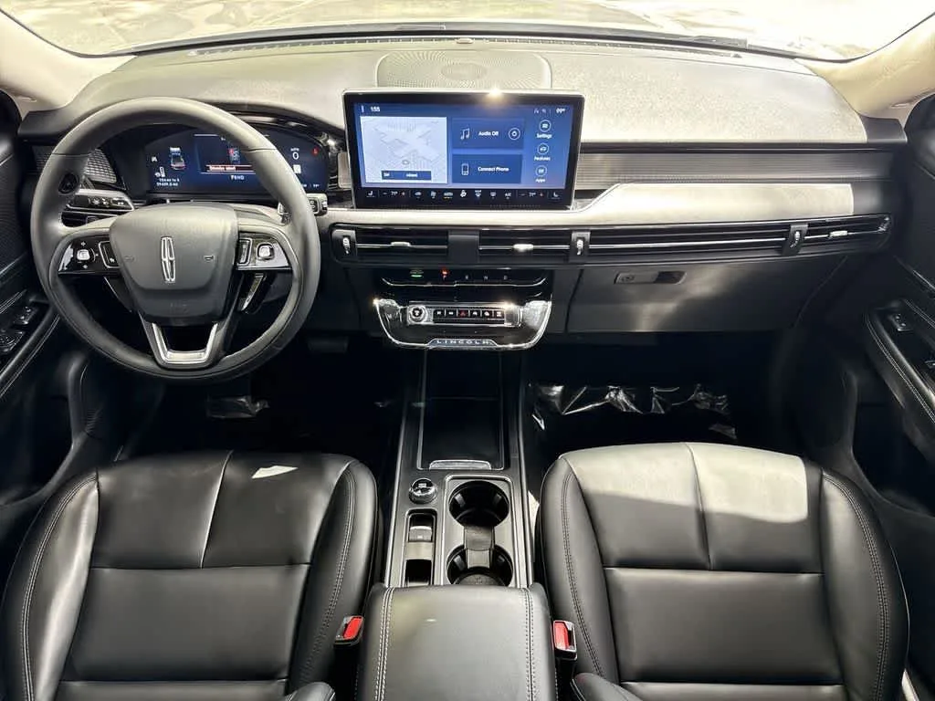 2023 Lincoln Corsair Standard photo 24