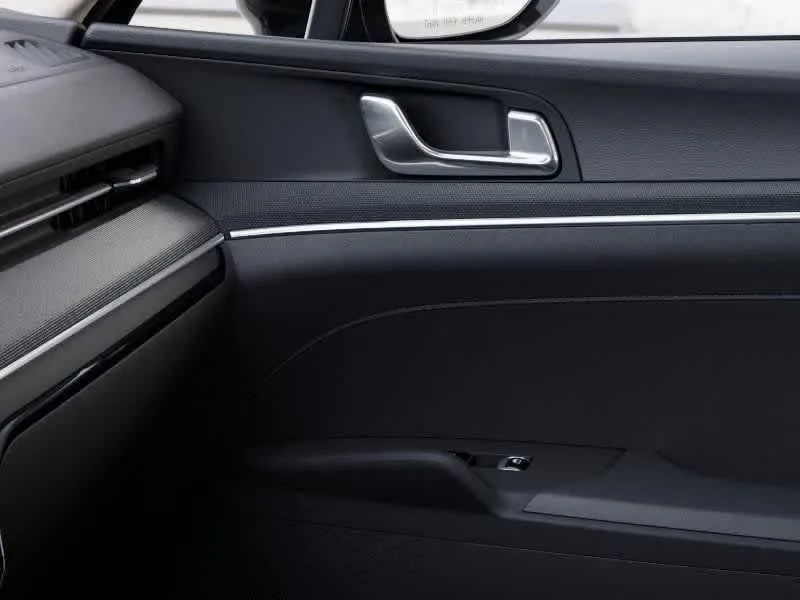 2026 Kia K5 LXS photo 25