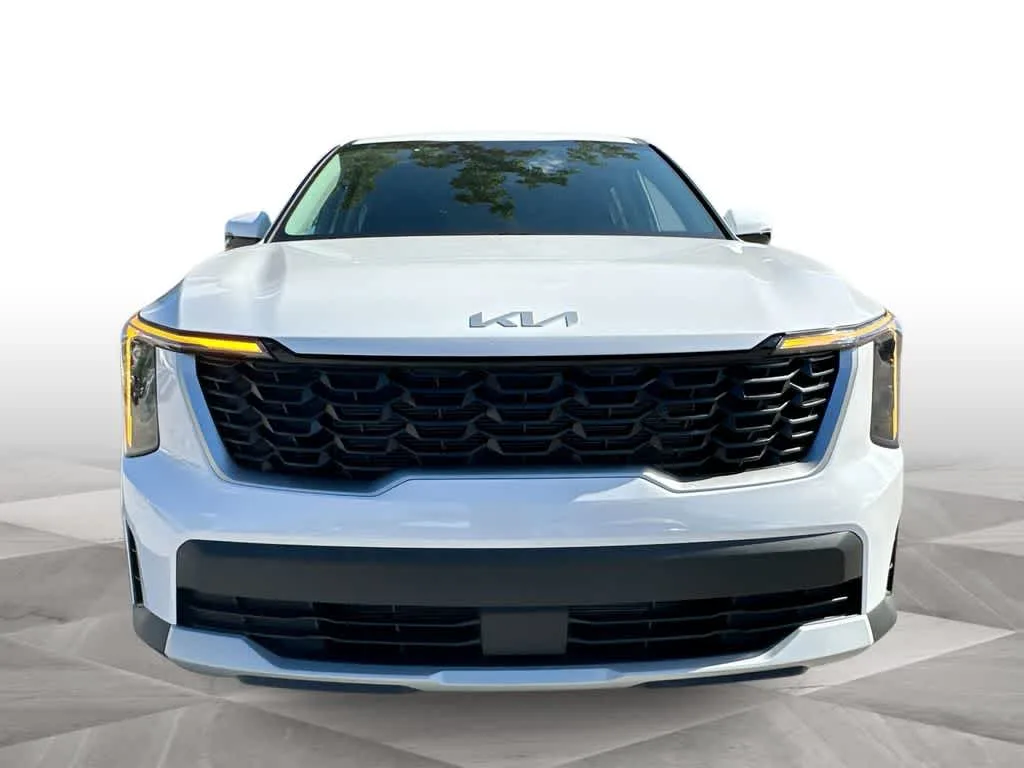 2026 Kia Sorento LX photo 3