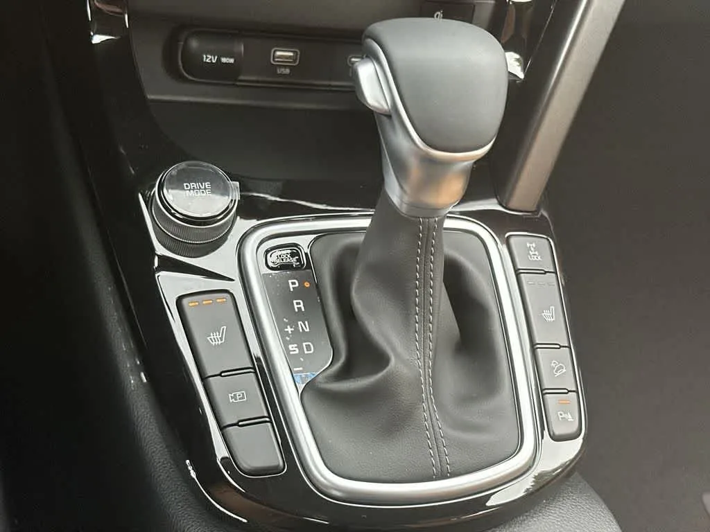 2026 Kia Seltos EX photo 21