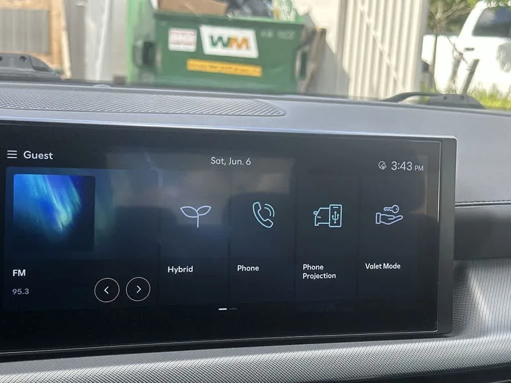 2025 Hyundai Sonata Hybrid SEL photo 25