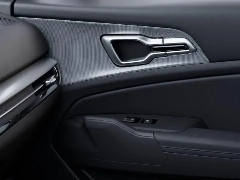 2026 Kia Sportage SX photo 24