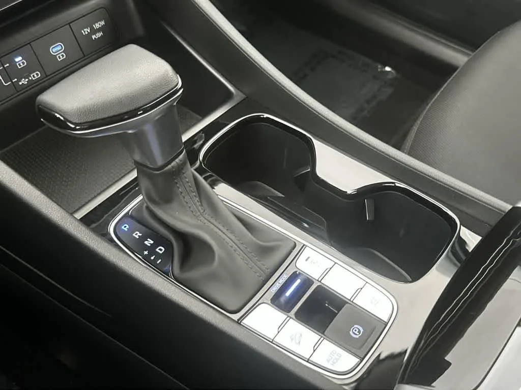 2026 Hyundai Tucson SEL photo 28