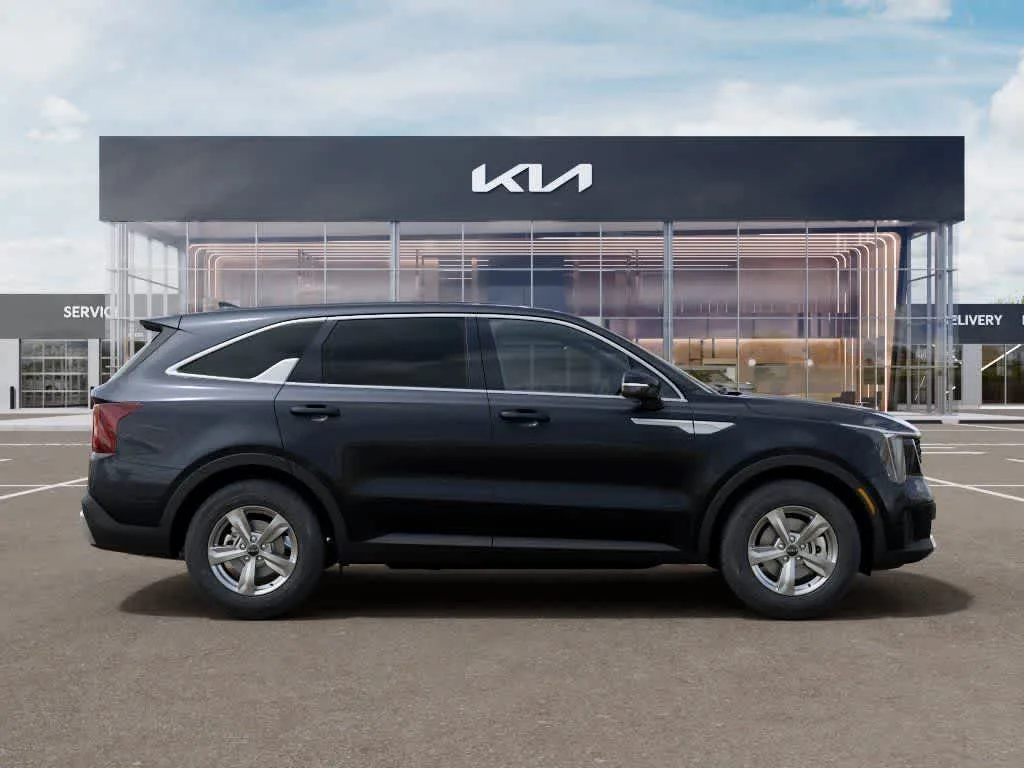 2026 Kia Sorento LX photo 7