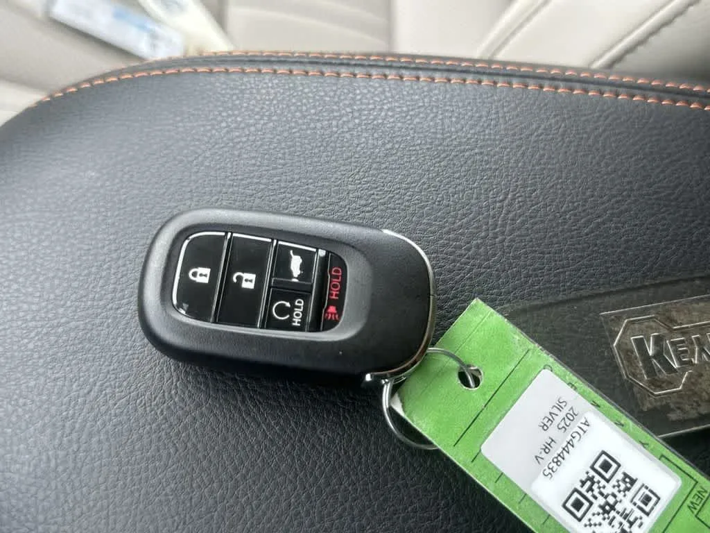2025 Honda HR-V EX-L photo 29