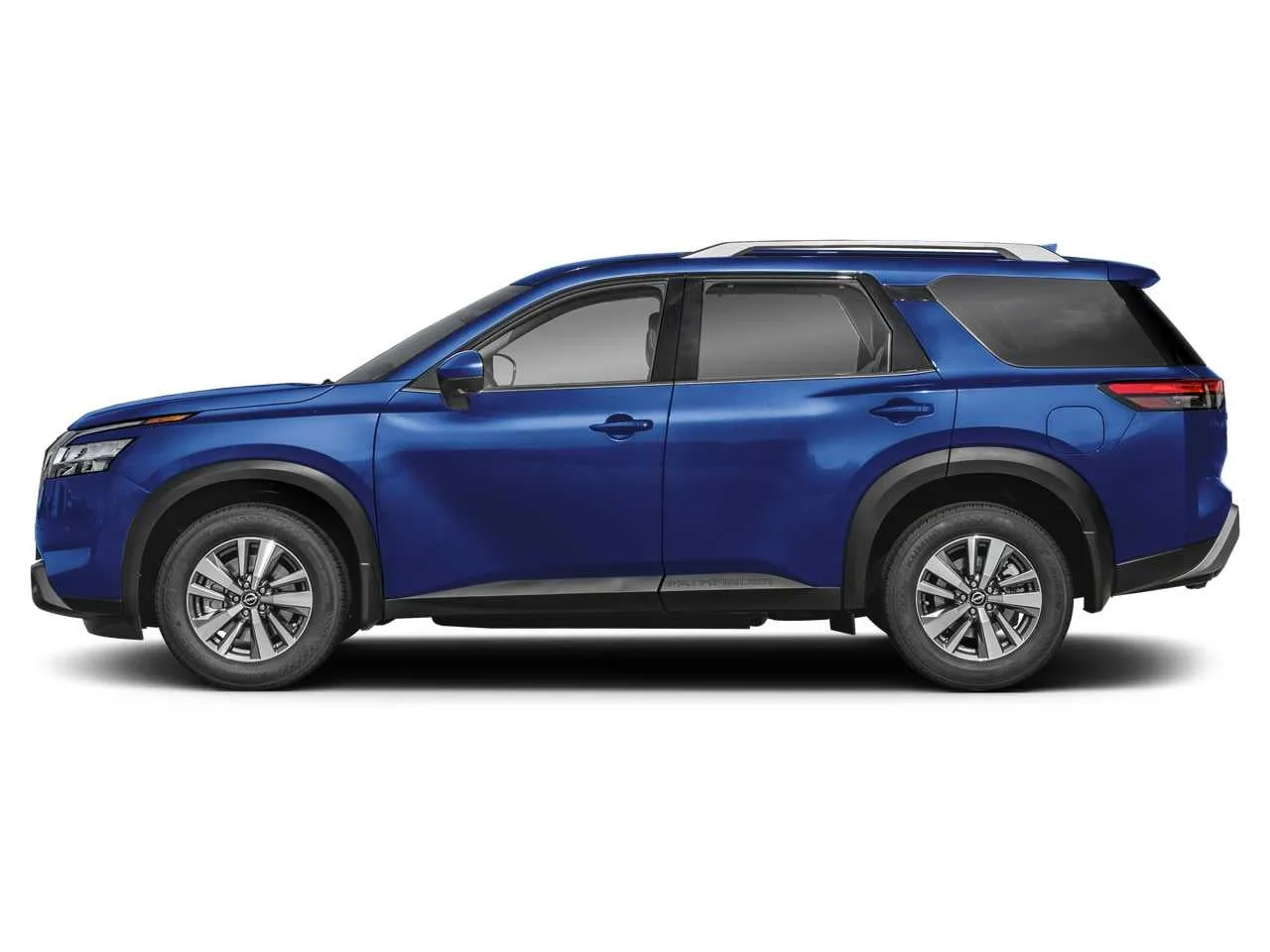 2025 Nissan Pathfinder SL photo 3
