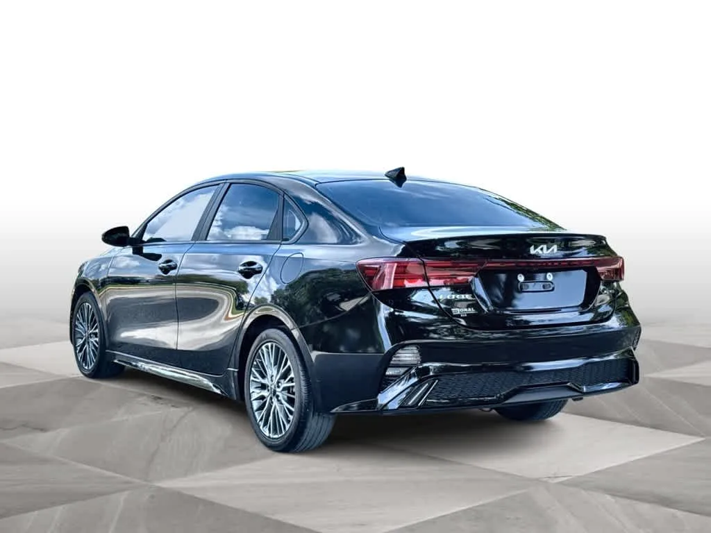 2023 Kia Forte GT-Line photo 6