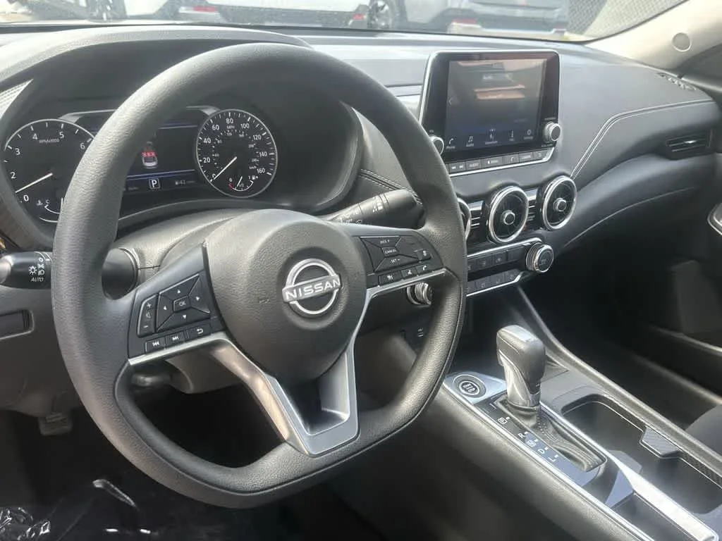 2025 Nissan Sentra SV photo 20