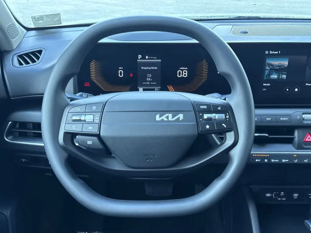 2026 Kia K4 LXS photo 15