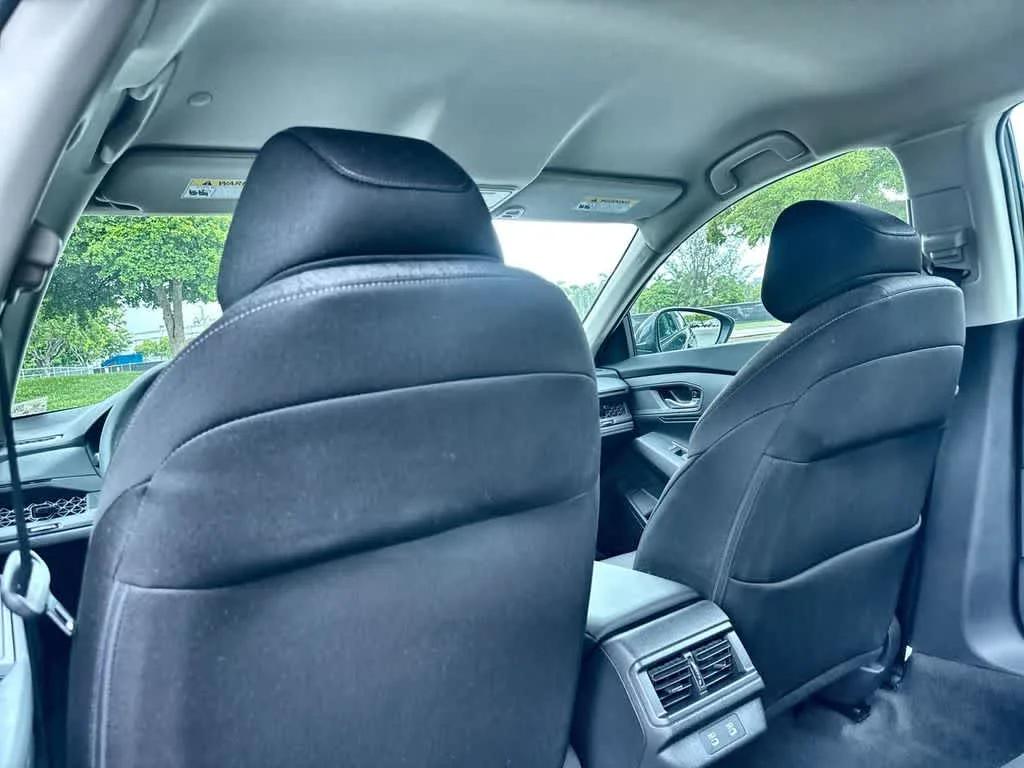 2025 Honda Accord LX photo 23