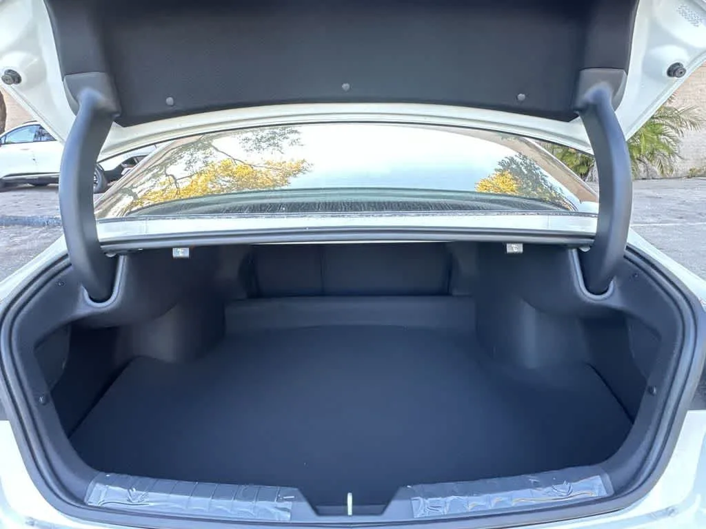 2026 Kia K5 GT-Line photo 25