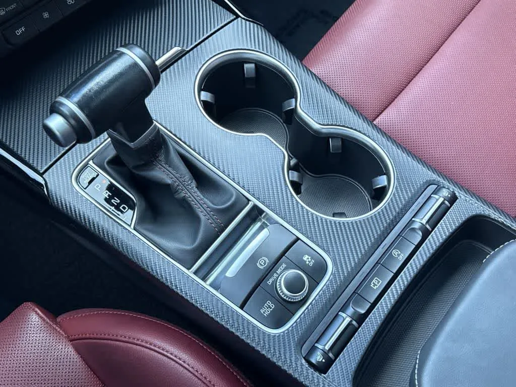 2023 Kia Stinger GT-Line photo 21