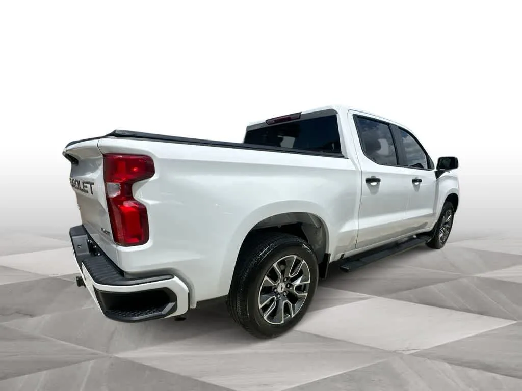 2025 Chevrolet Silverado 1500 RST photo 8