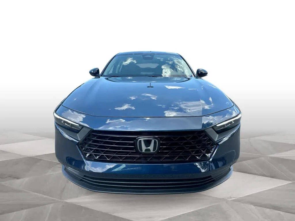 2025 Honda Accord SE photo 3