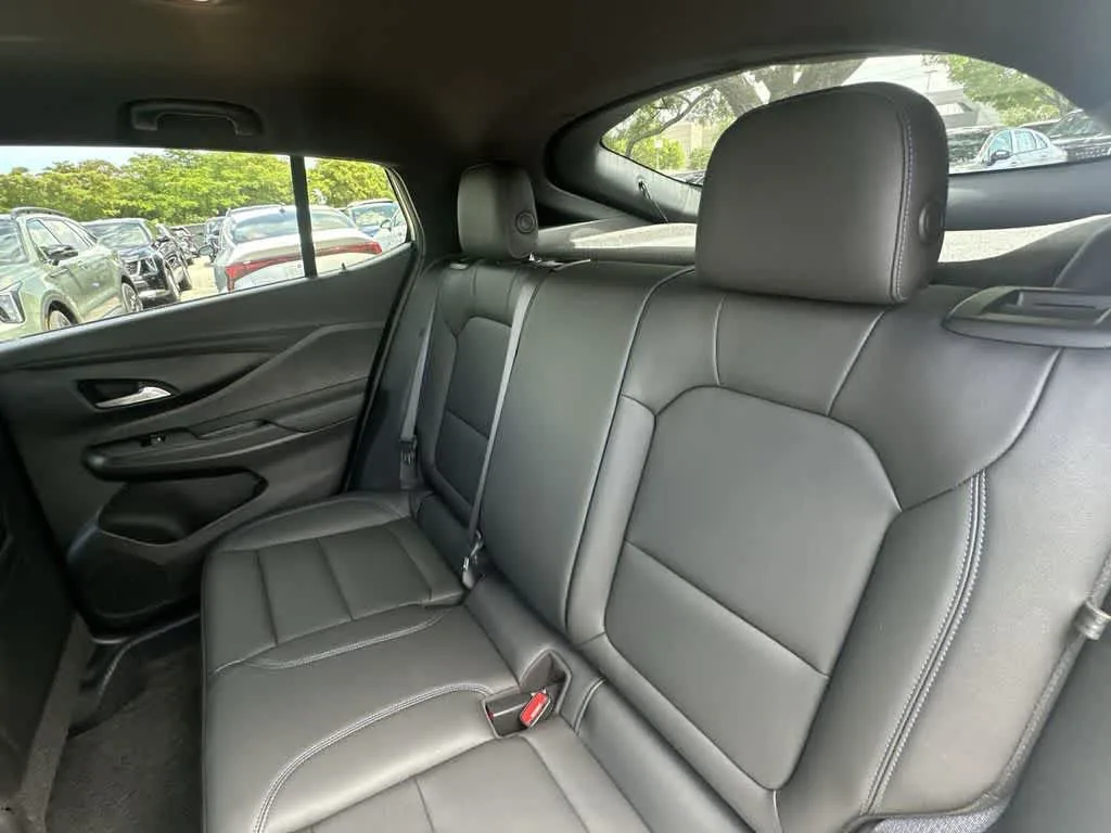 2025 Buick Envista Sport Touring photo 15