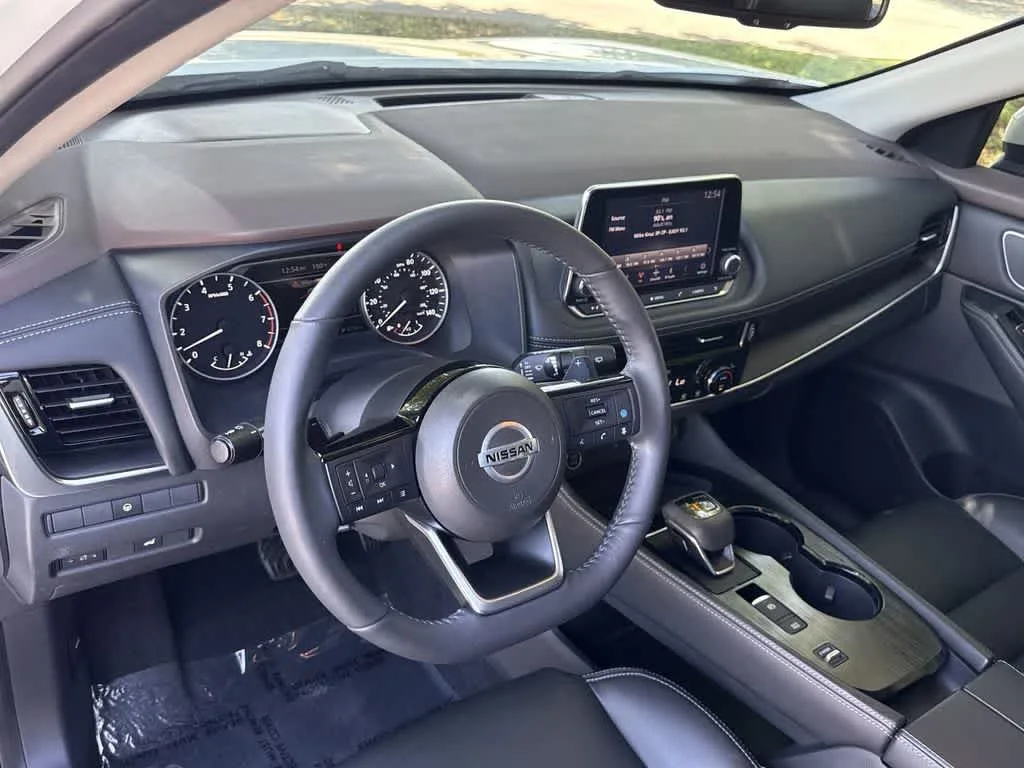 2021 Nissan Rogue SL photo 12