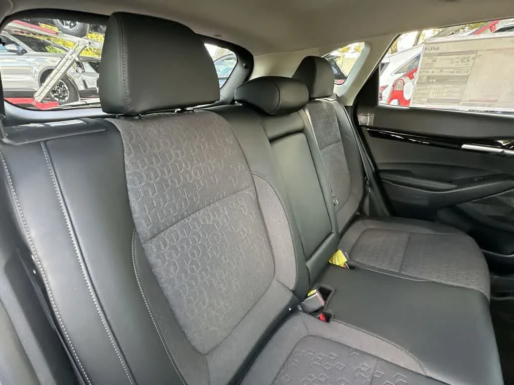 2026 Kia Seltos S photo 26