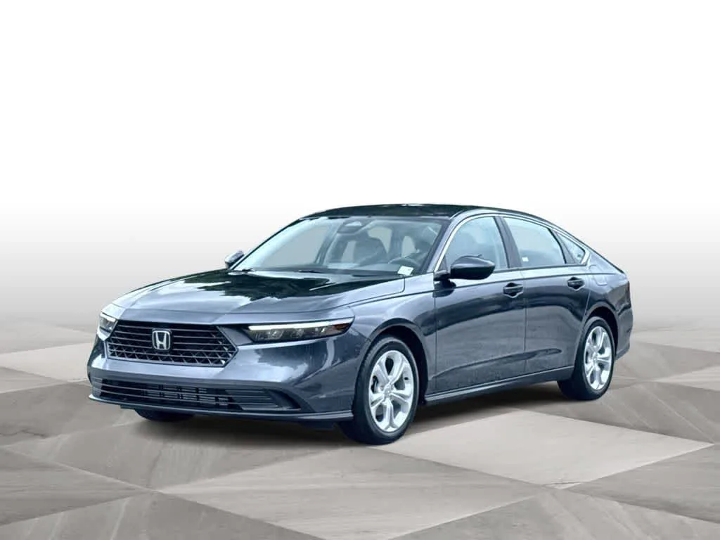 2025 Honda Accord LX photo 4