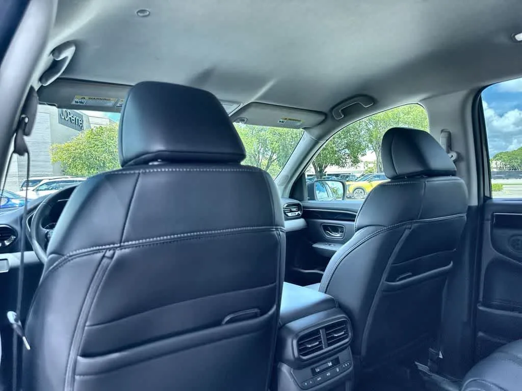 2023 Honda Pilot EX-L 7 Passenger photo 23