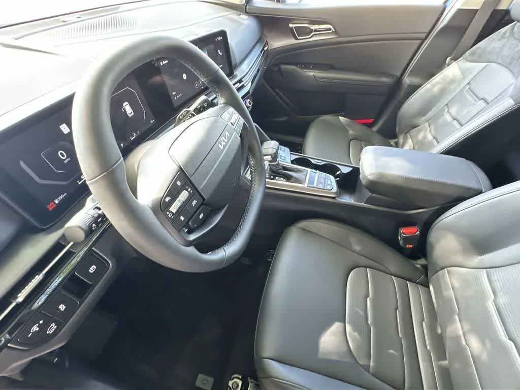 2026 Kia Sportage SX-Prestige photo 13