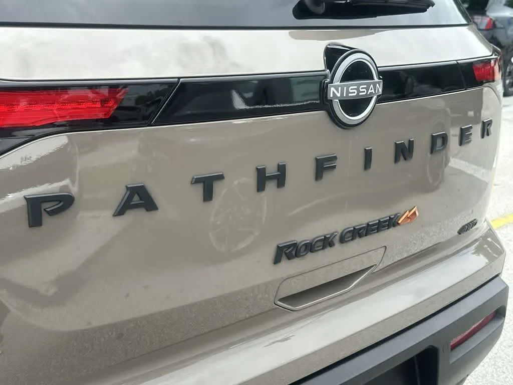 2023 Nissan Pathfinder Rock Creek photo 11