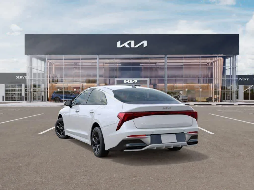 2026 Kia K5 LXS photo 4