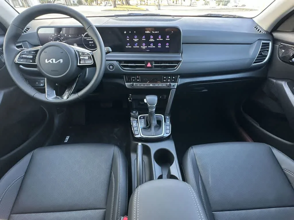 2026 Kia Seltos EX photo 23