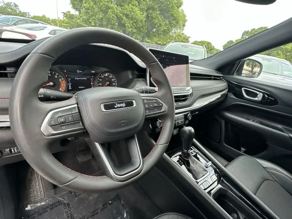 2025 Jeep Compass Trailhawk photo 20