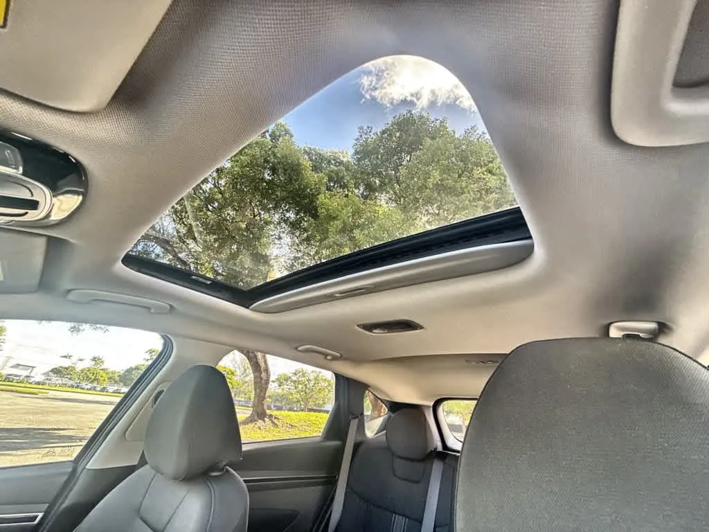 2022 Hyundai Tucson SEL photo 17