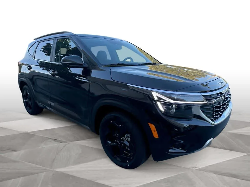 2026 Kia Seltos EX photo 2
