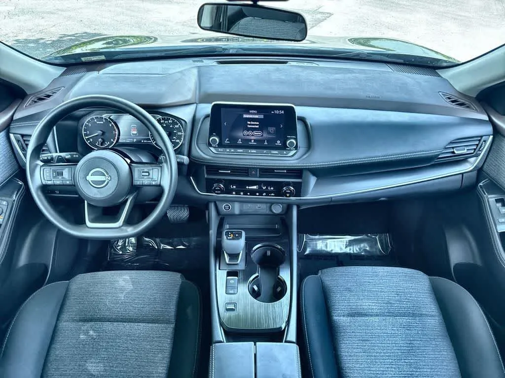2023 Nissan Rogue SV photo 24