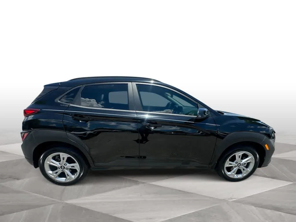 2023 Hyundai Kona SEL photo 9